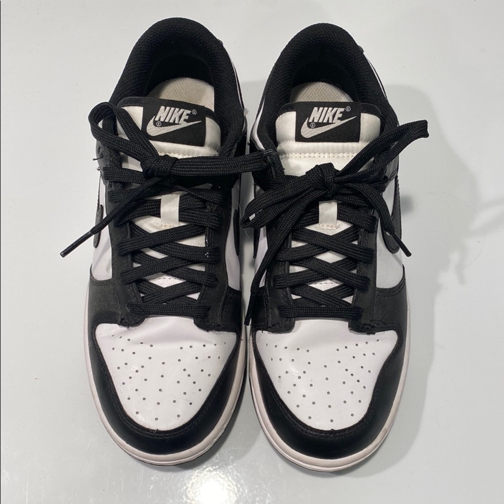 Nike Panda Dunks Low
